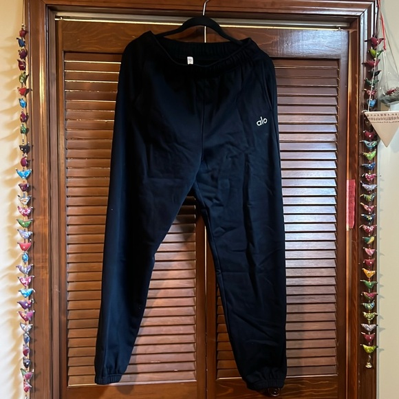 Alo Accolade Sweatpants size MED - Picture 1 of 4